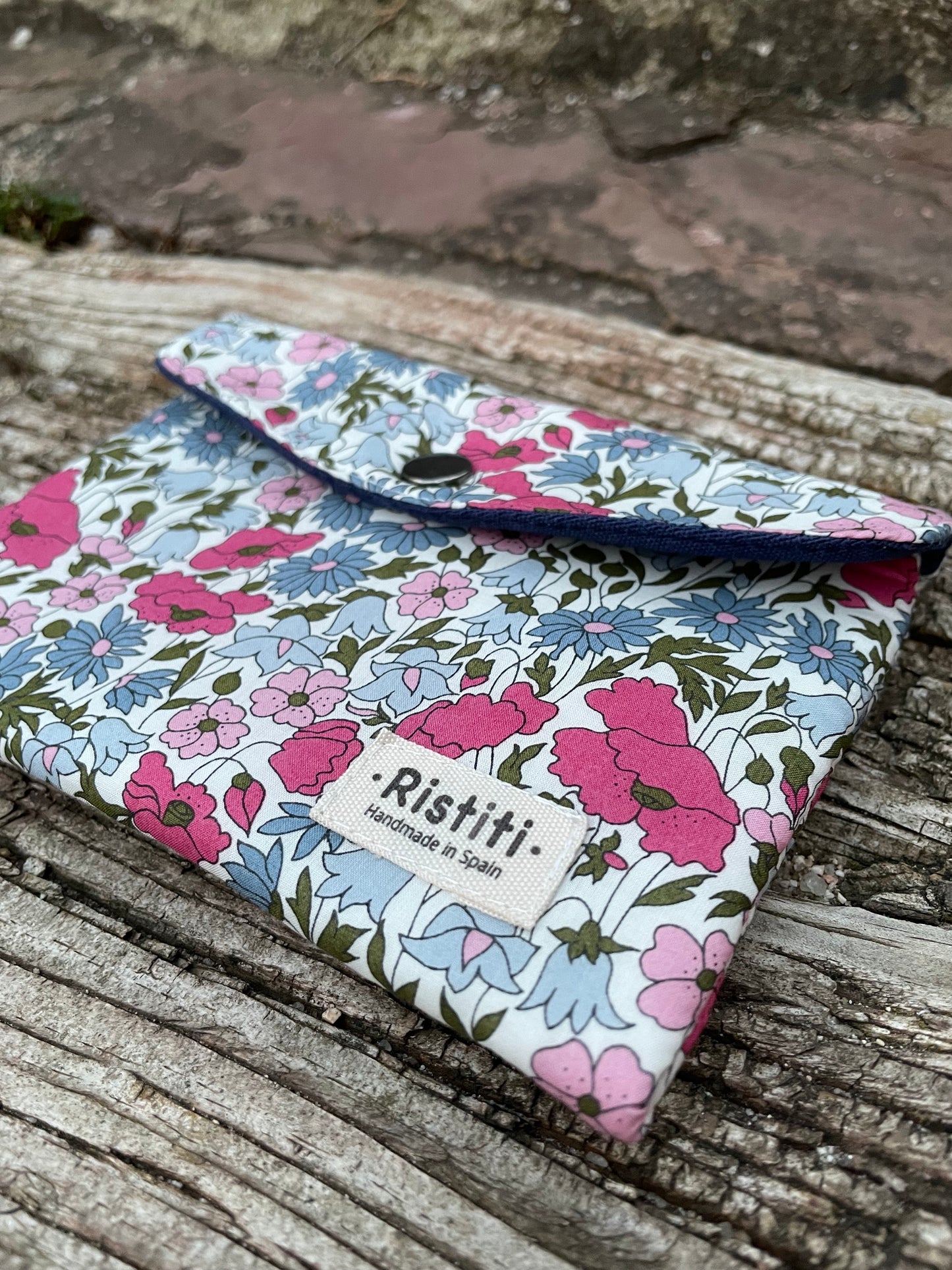 Monedero con botón Popy Pink