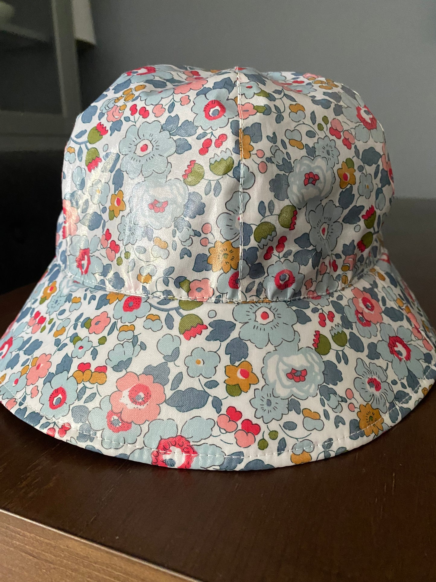 Gorro de Lluvia Betsy Blue plastificado