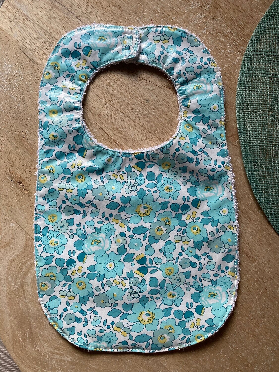 Babero plastificado Mint