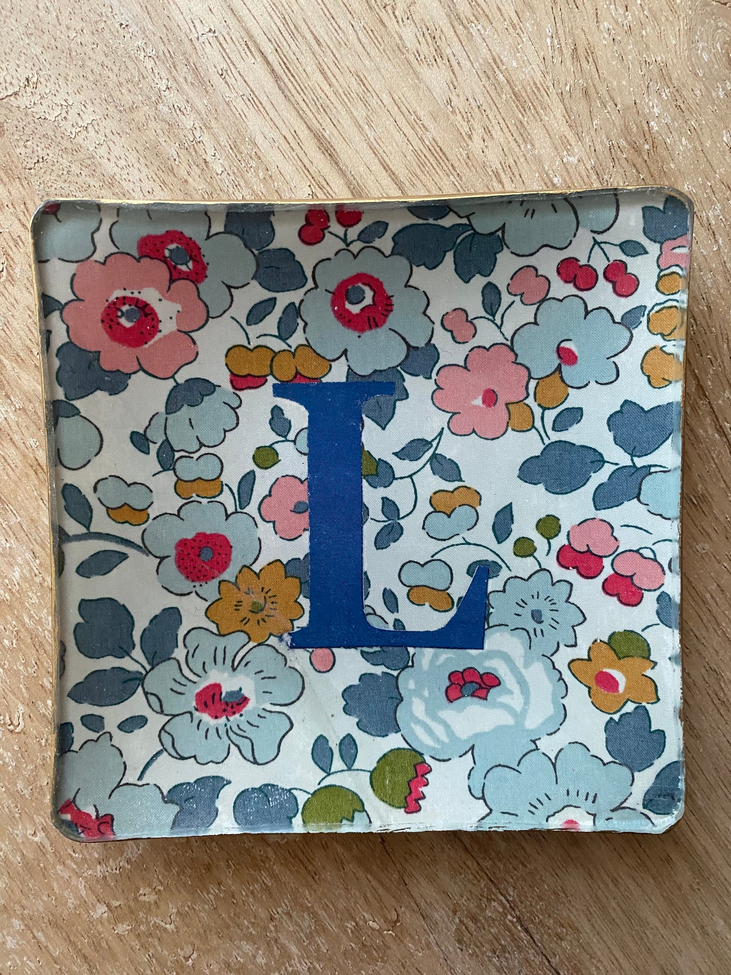 Plato 10x10 Betsy Blue “L”