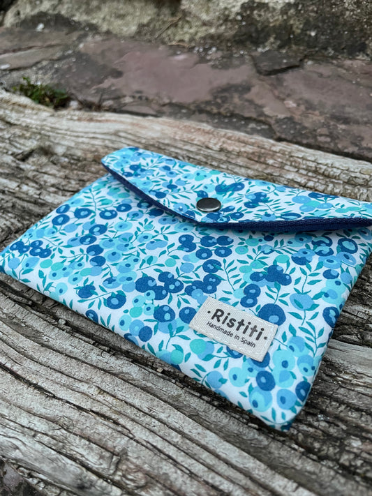 Monedero con botón Wiltshire turquesa