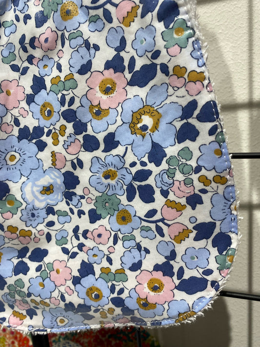 Babero plastificado Demin