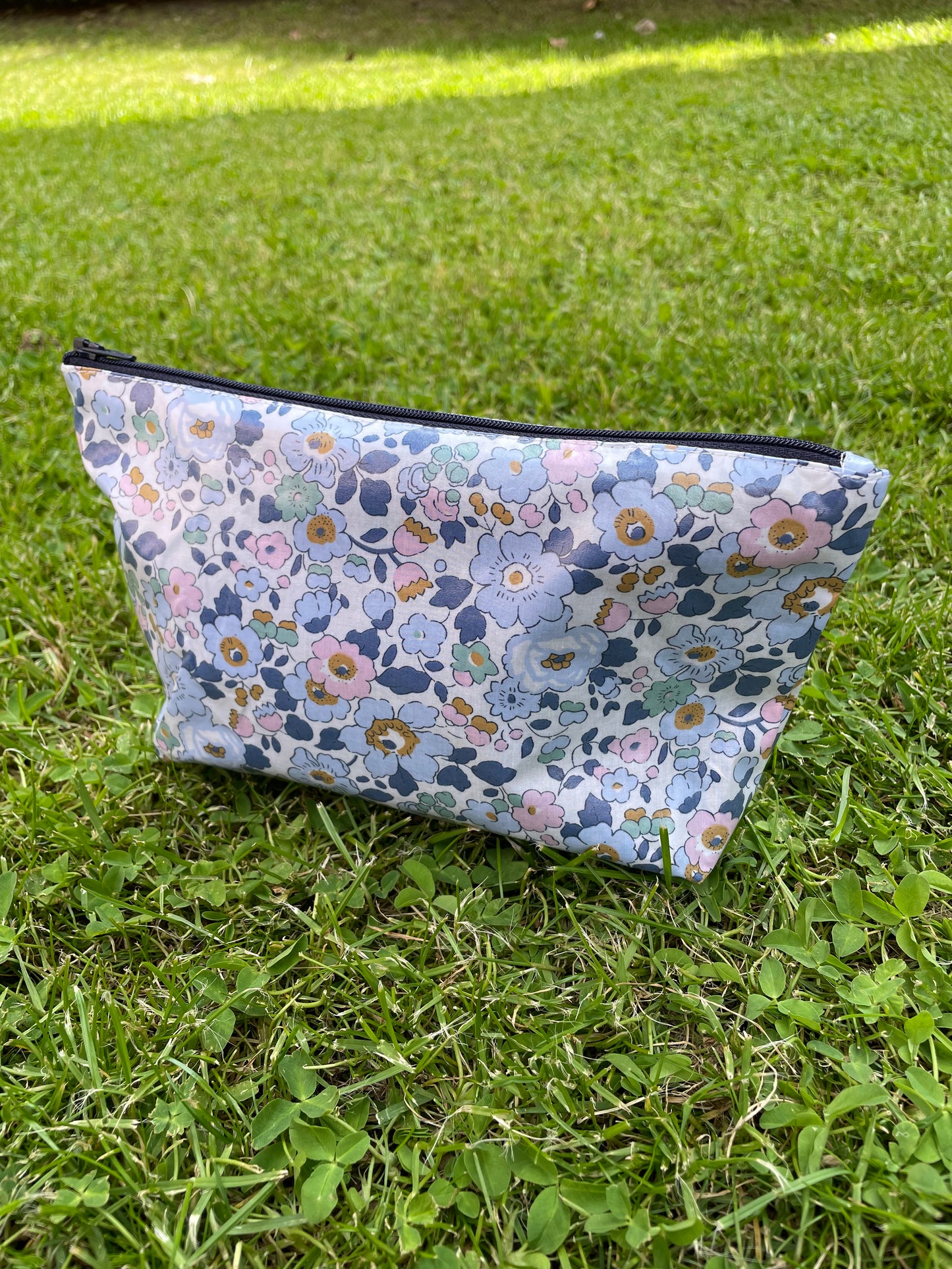 Neceser Plastificado Betsy Demin M