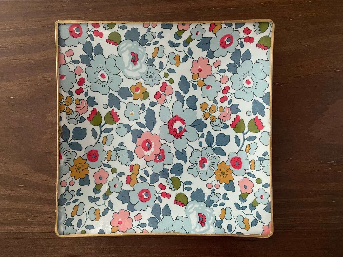 Plato 15x15 Betsy Blue