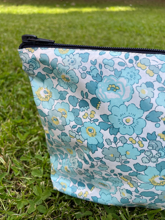 Neceser Plastificado Betsy Mint L