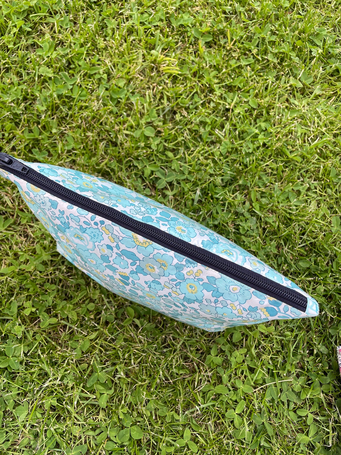 Neceser Plastificado Betsy Mint L