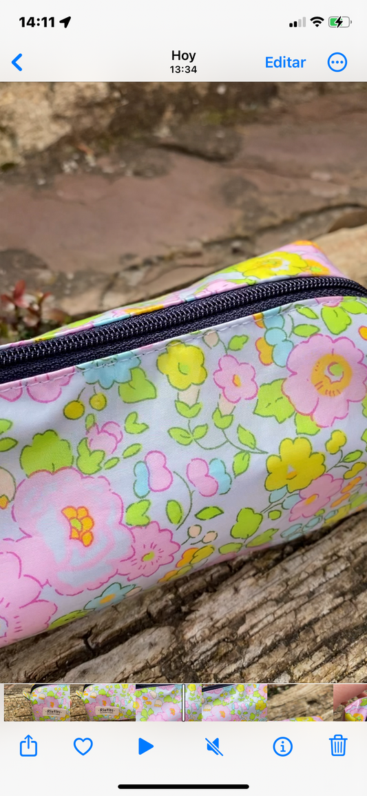 Estuche Betsy flúor plastificado