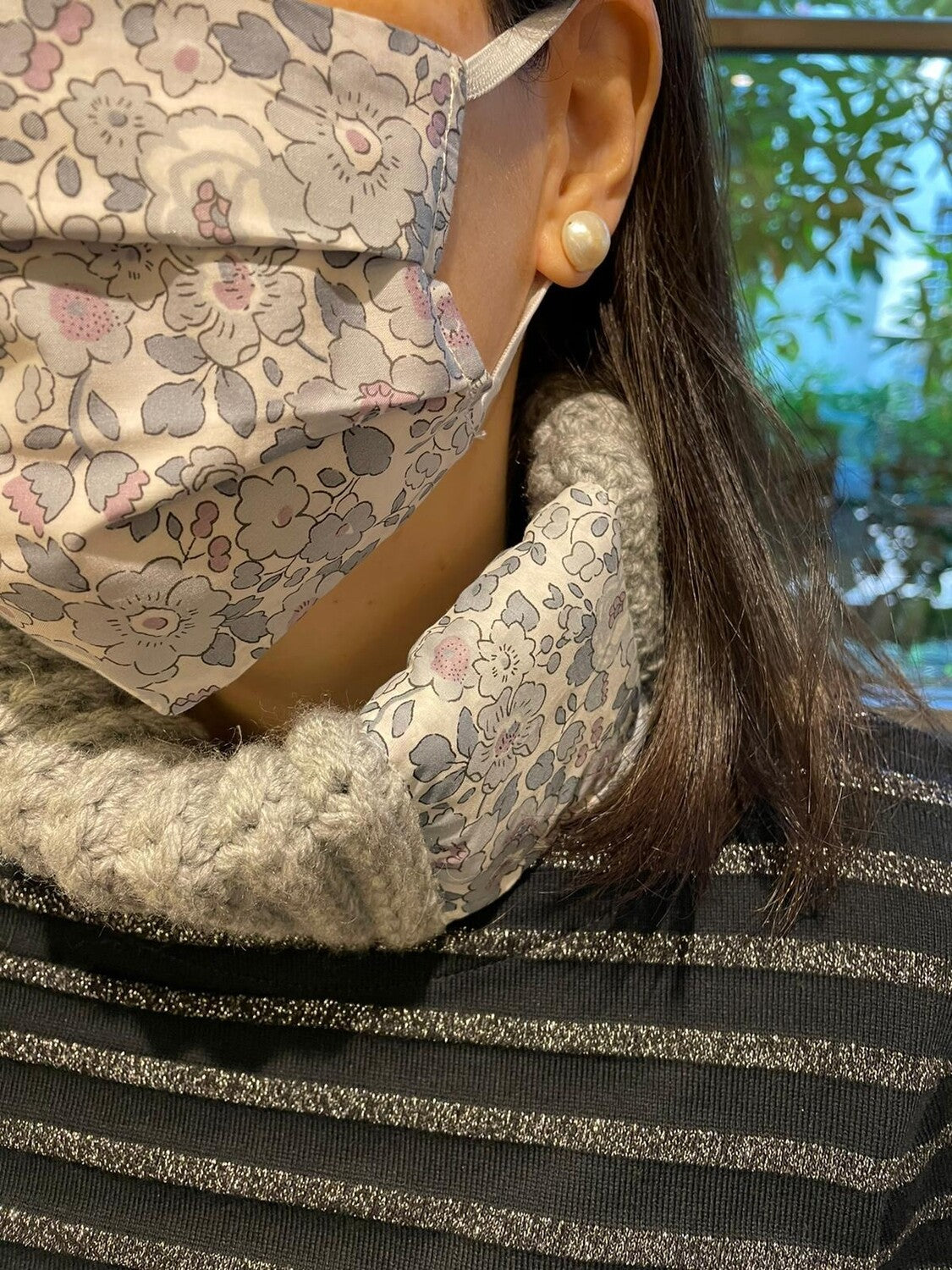 Cuello Gris con tira Betsy Grey