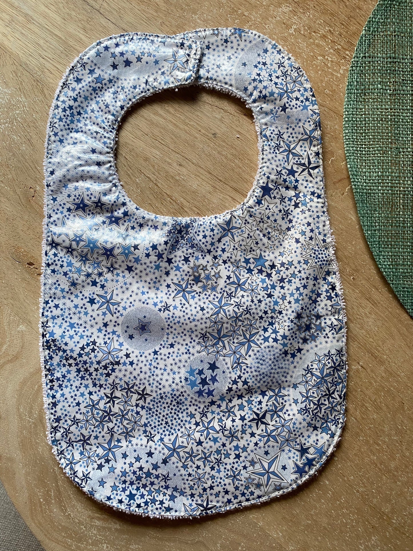 Babero plastificado Adelaida Blue