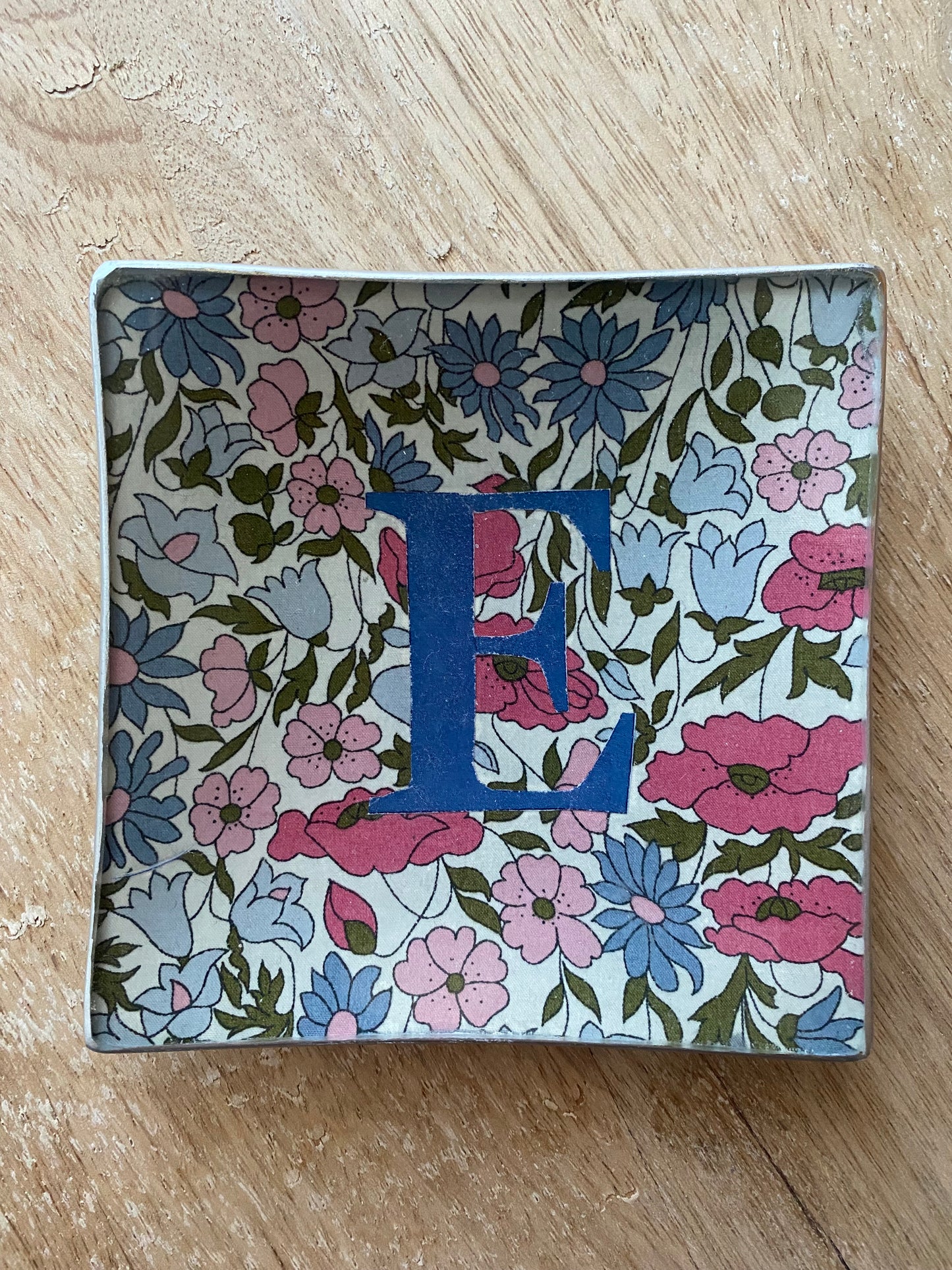 Plato 10x10 Poppy Pink “E”