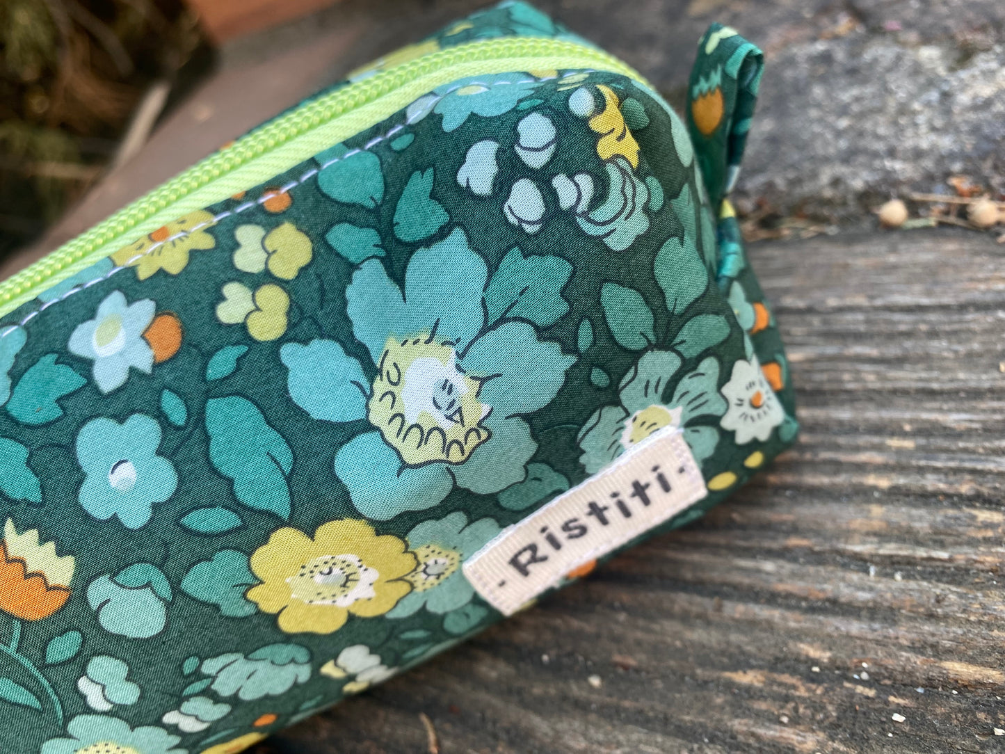 Estuche Betsy Green