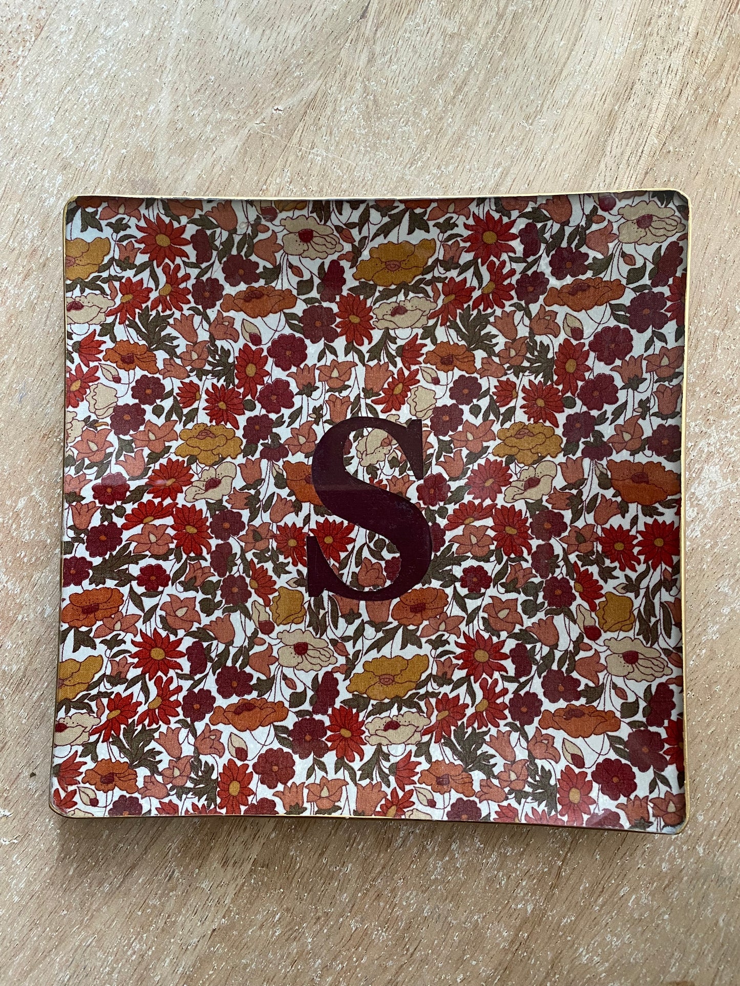 Plato 15x15 Poppy Otoño “S”