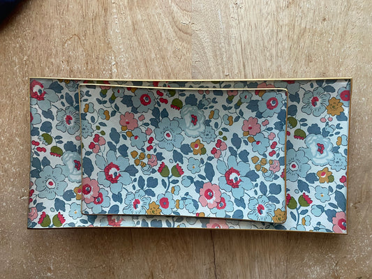 Plato 26x13 Betsy Blue